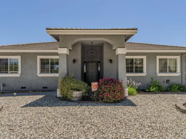 2031 Hartvickson Ln, Valley Springs, CA 95252