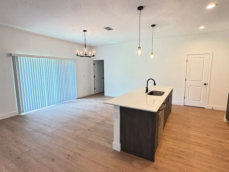 430 Wellwood St SW — Photo 8