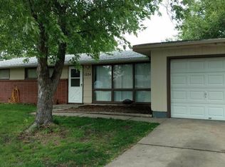 1324 Derby Ave, Salina, KS 67401