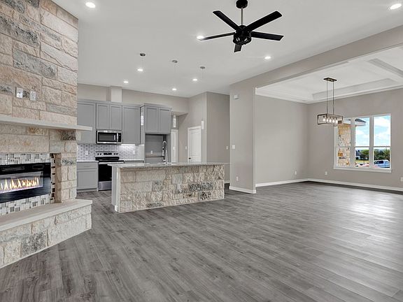 5th image of 902 Yellow Bark Ct