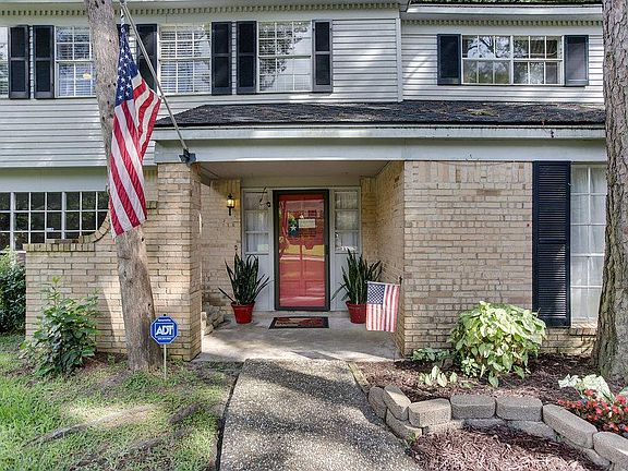 3rd image of 5427 Spanish Oak Dr
