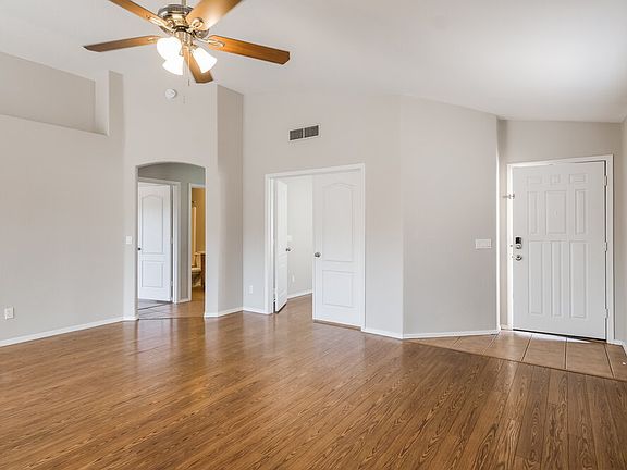 5th image of 2613 N Silverado