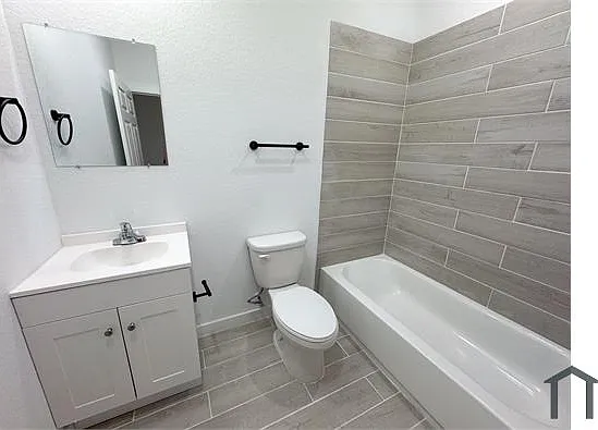 1503 E Southcross Blvd — Photo 19