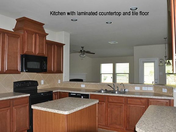 4th image of 1121 Evers Dr