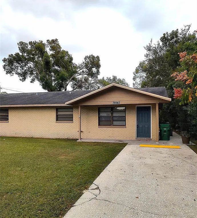 2 bed, 1.0 bath, 850 sqft, $1,400 — Photo 2
