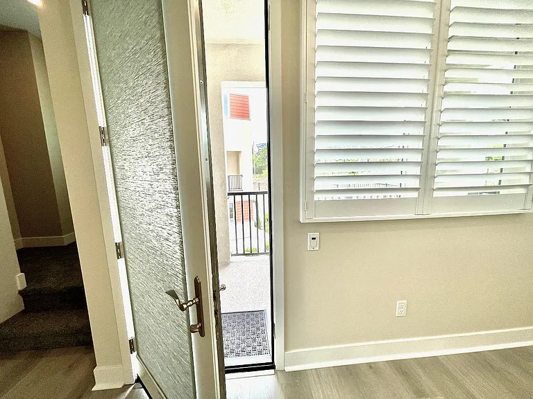 1692 Enterprise Dr — Photo 42