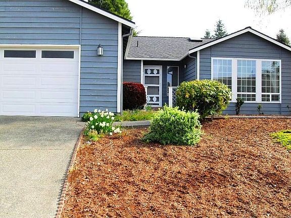 2nd image of 1746 211th Way NE