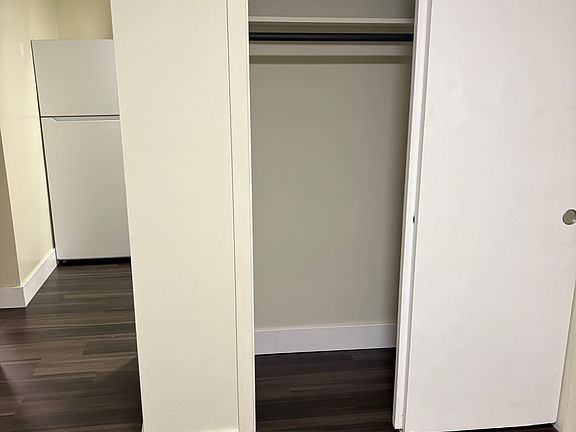 5th image of 1685 Jane Dr APT 4