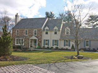 413 Rock Creek Cir, Berwyn, PA 19312