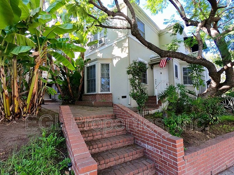 1st image of 949 S Sierra Bonita Ave #3