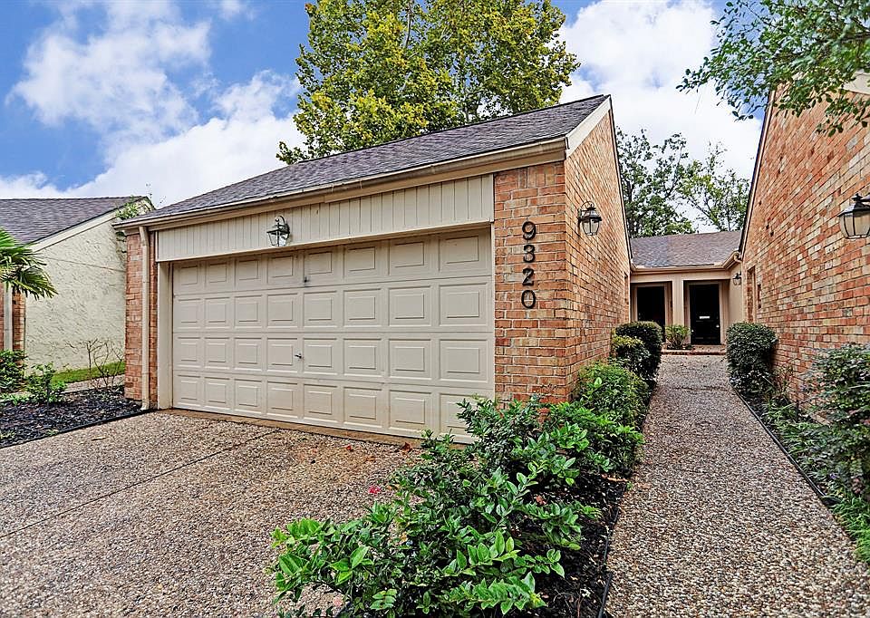 1st image of 9320 Briar Forest Dr