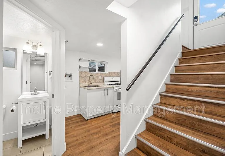 758 E Loveland Ave #B — Photo 6