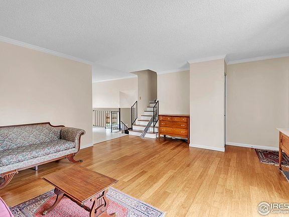 5th image of 309 Baron Ave