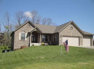 5664 Curnie Dr, Hamilton, OH 45013