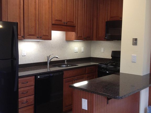 Kitchen Breakfast Bar