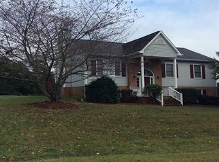 145 River Crest Ct, Clemmons, NC 27012