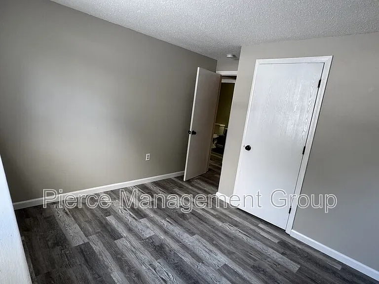 20 Wolf Rd E #108 — Photo 6