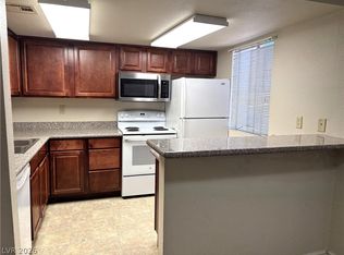 5499 Indian River Dr Unit 363, Las Vegas, NV 89103