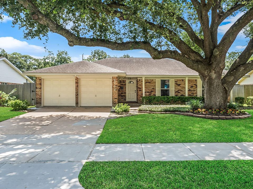 1st image of 2111 Willow Blvd