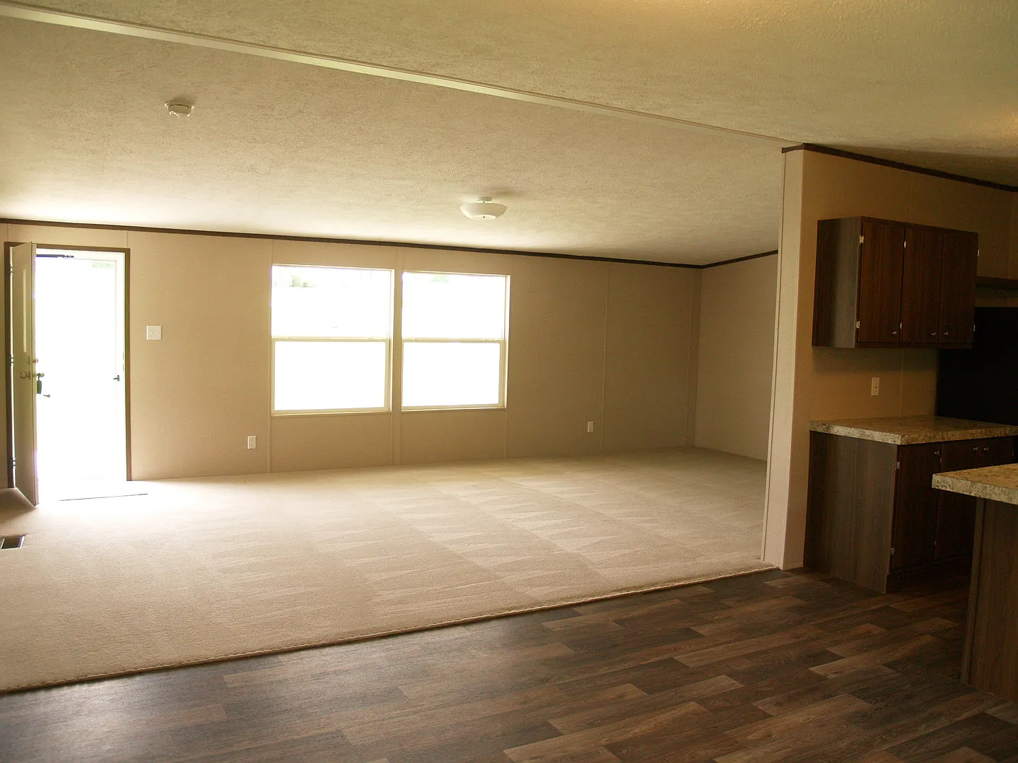 3b Ranch Home — Photo 4