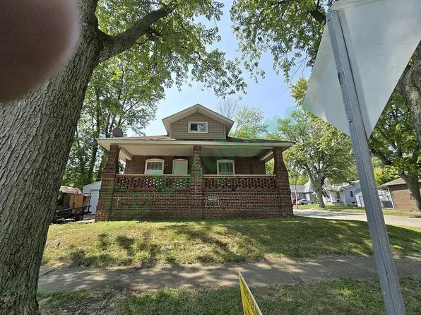 401 S 19th St, Decatur, IL 62521