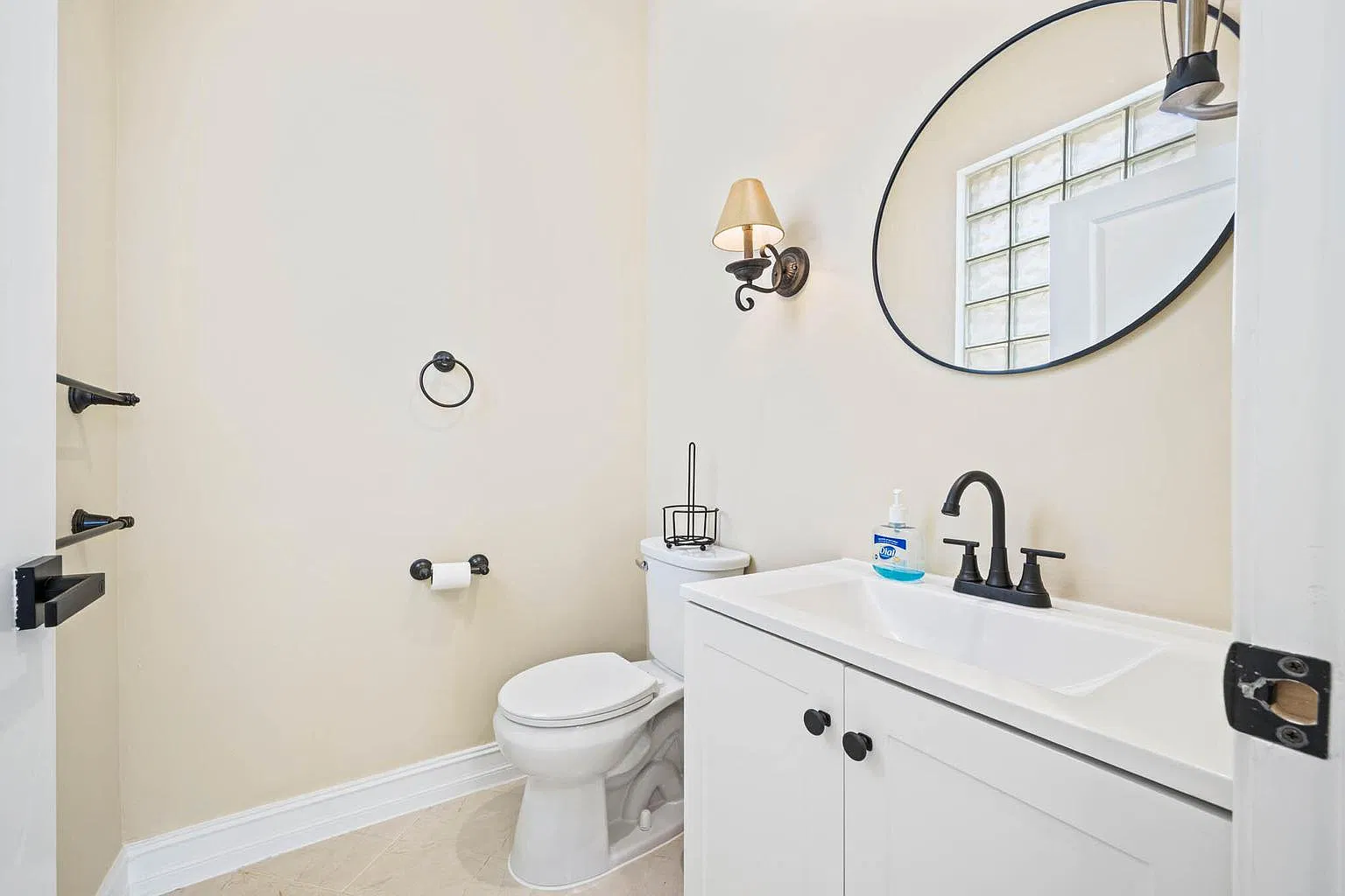 4 bed, 2490 sqft, $3,700 — Photo 1