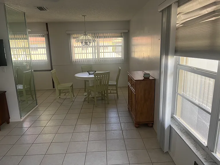 75 Royal Oak Ct #206 — Photo 4