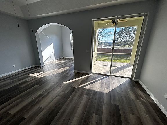 5th image of 1904 Nature Cove Ln