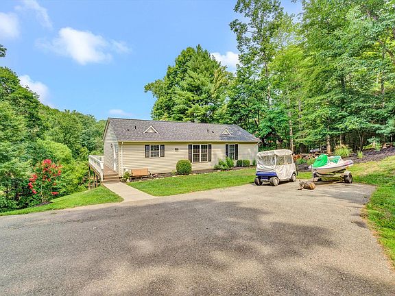 5th image of 169 Hales Point Dr