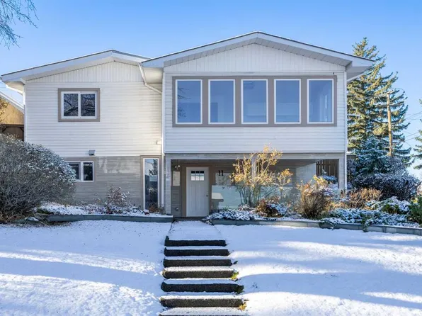 11 E Selkirk Dr SW, Calgary, AB T2W 0M3