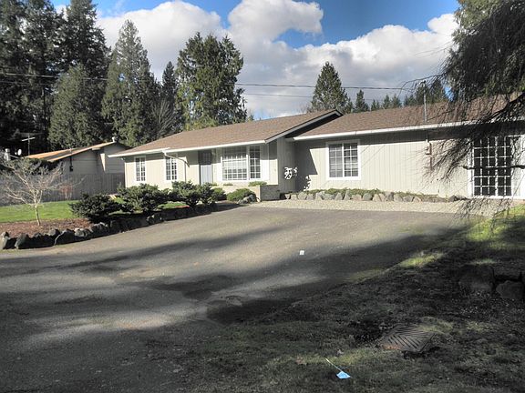2nd image of 21430 NE 60th Pl