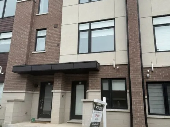 1695 Dersan St #1205, Pickering, ON L1X 0S9