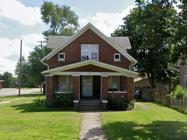 1727 17th Ave, Rockford, IL 61104