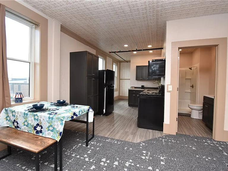 152 Court St #5 — Photo 12