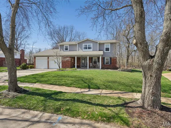 1525 Virginia Dr, Ballwin, MO 63011