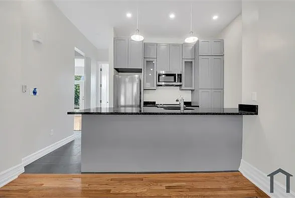 353 Saint Pauls Ave #2 — Photo 2