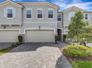 19298 Blue Pond Dr, Lutz, FL 33558