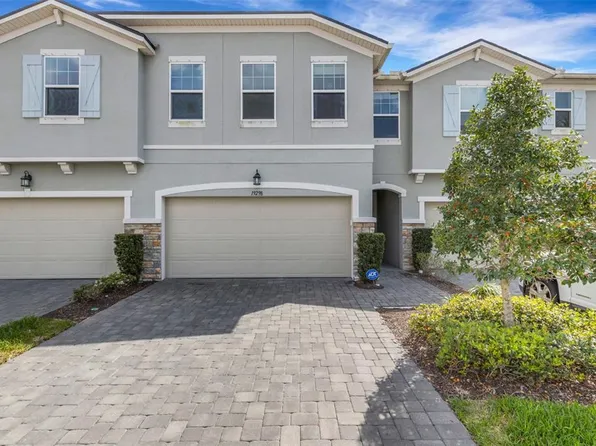 19298 Blue Pond Dr, Lutz, FL 33558