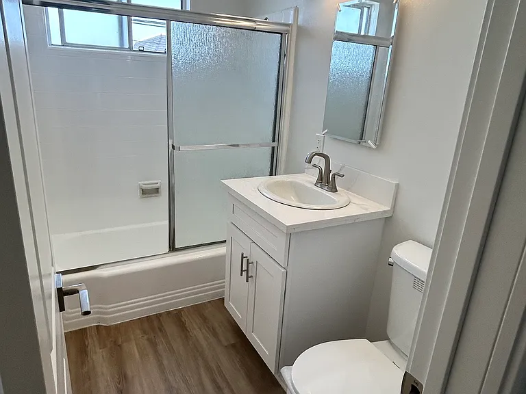2425 Carson St #20 — Photo 9