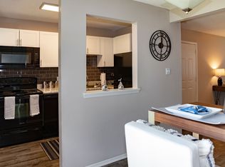 2074 Forest Hill Rd #19B, Macon, GA 31210