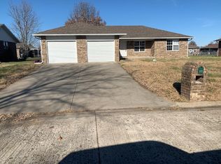 2355 W South St, Bolivar, MO 65613