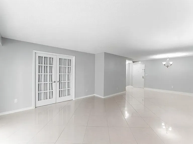 3215 S Ocean Blvd #407 — Photo 36