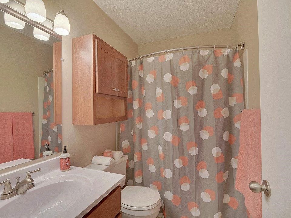 Northtown Village Apartment Rentals Spring Lake Park, MN Zillow