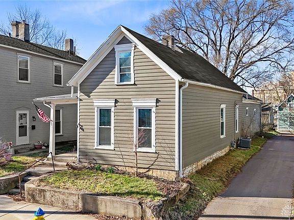 2nd image of 331 Morton Ave