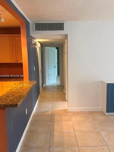 Doral Gardens Condo — Photo 3