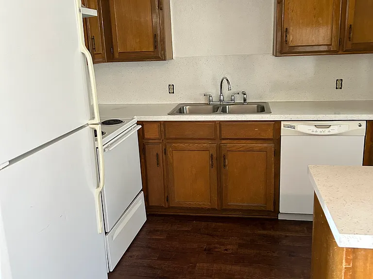 190 Wishing Well Rd #9 — Photo 6