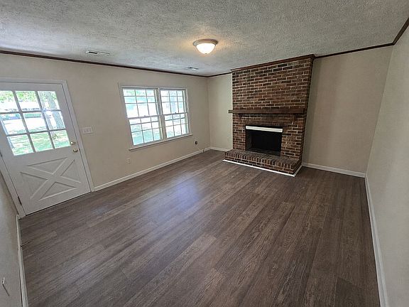 4th image of 4205 Rustic Entry
