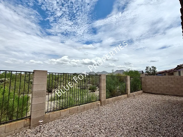 12163 N Meditation Dr — Photo 31