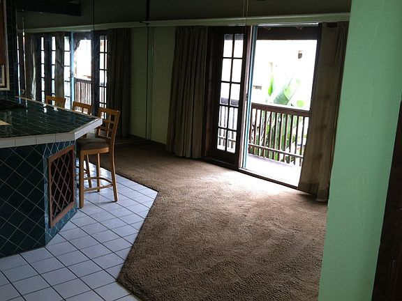 5th image of 810 Venice Ct