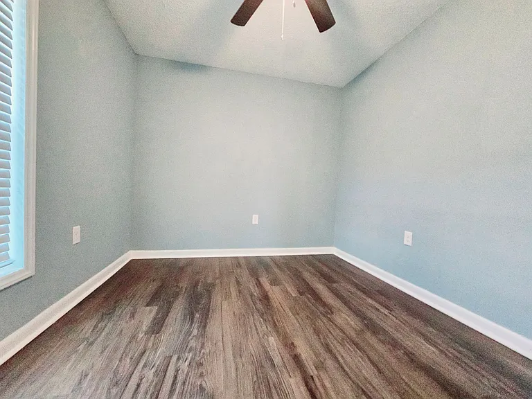 6441 Rutherglen Dr — Photo 25
